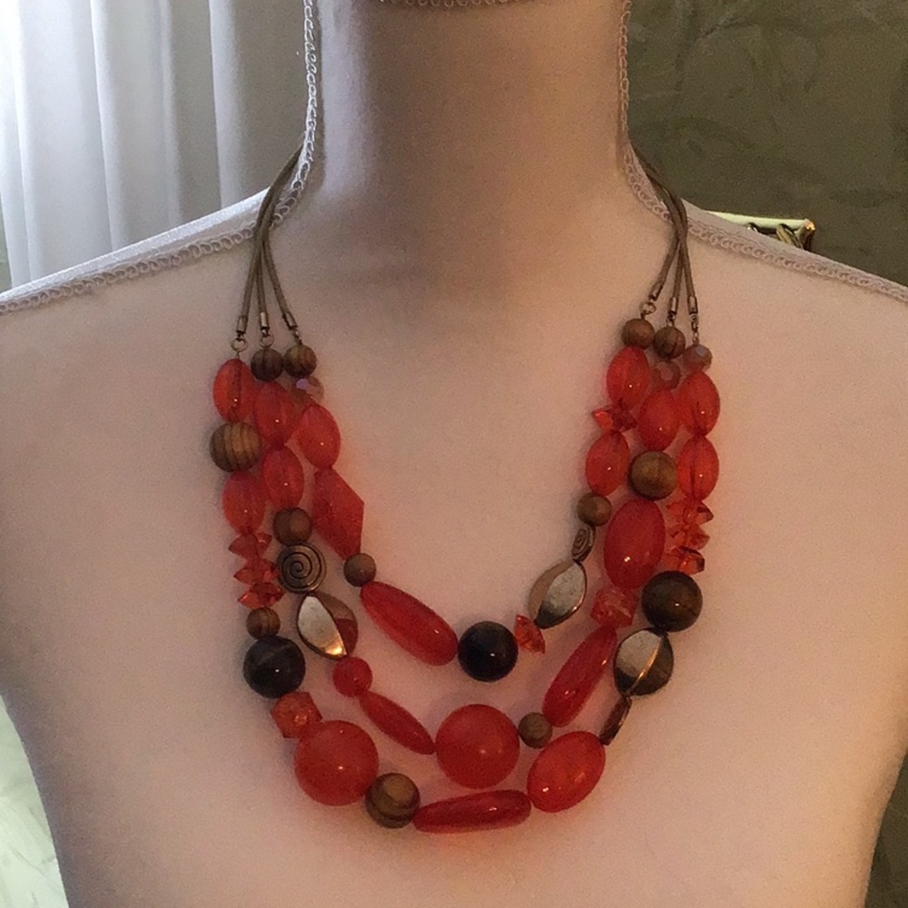 NWT: Beautiful 3 Strand Orange/Earth Tone Necklace